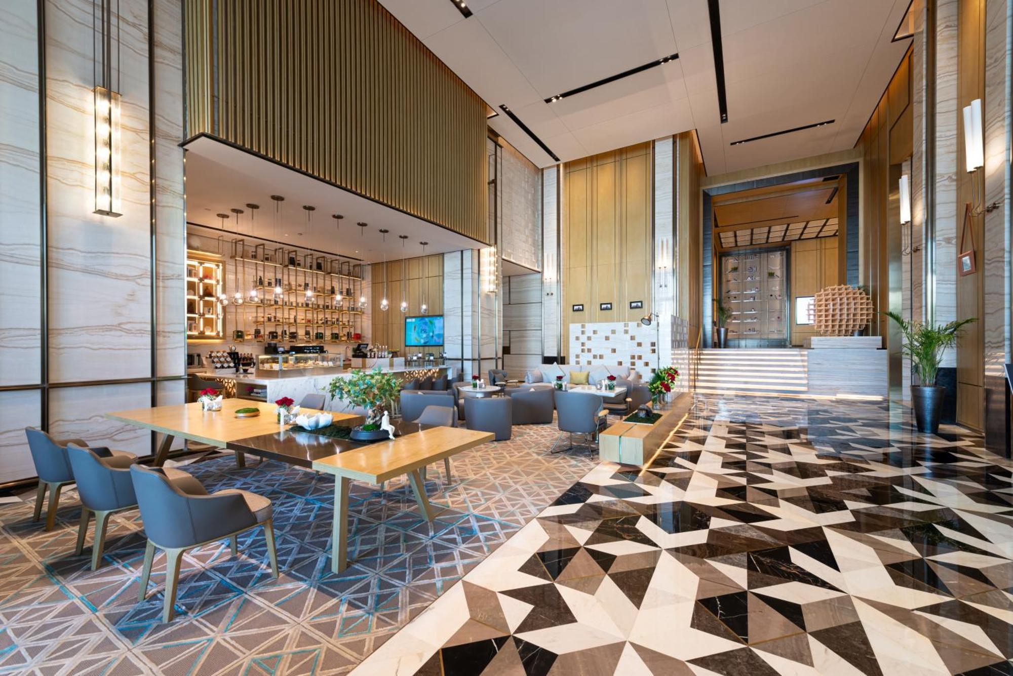 Narcissus The Royal Hotel Riyadh Exteriör bild The lobby of the hotel