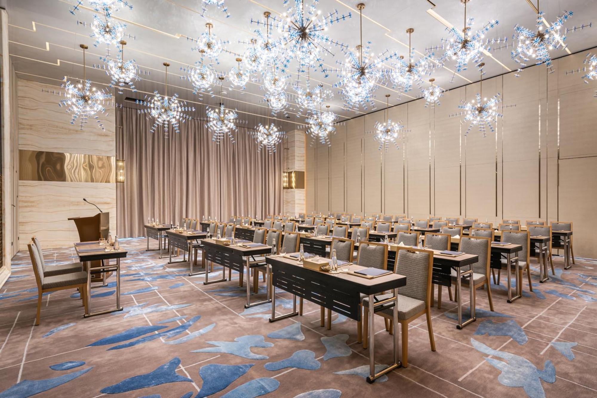 Narcissus The Royal Hotel Riyadh Exteriör bild The Westin Convention Center